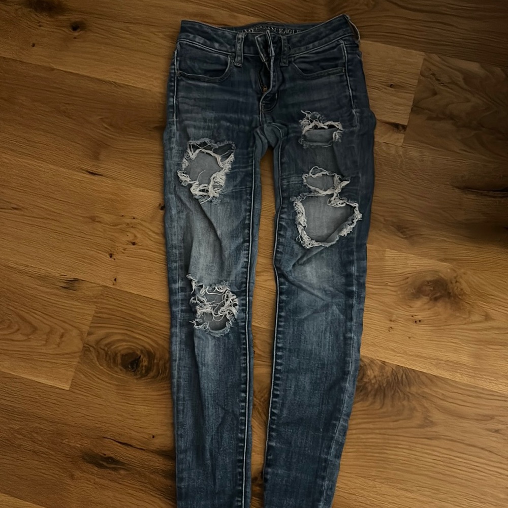 ripped skinny jeans
